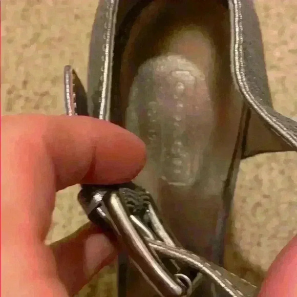 Coach heels - Picture 6 of 7